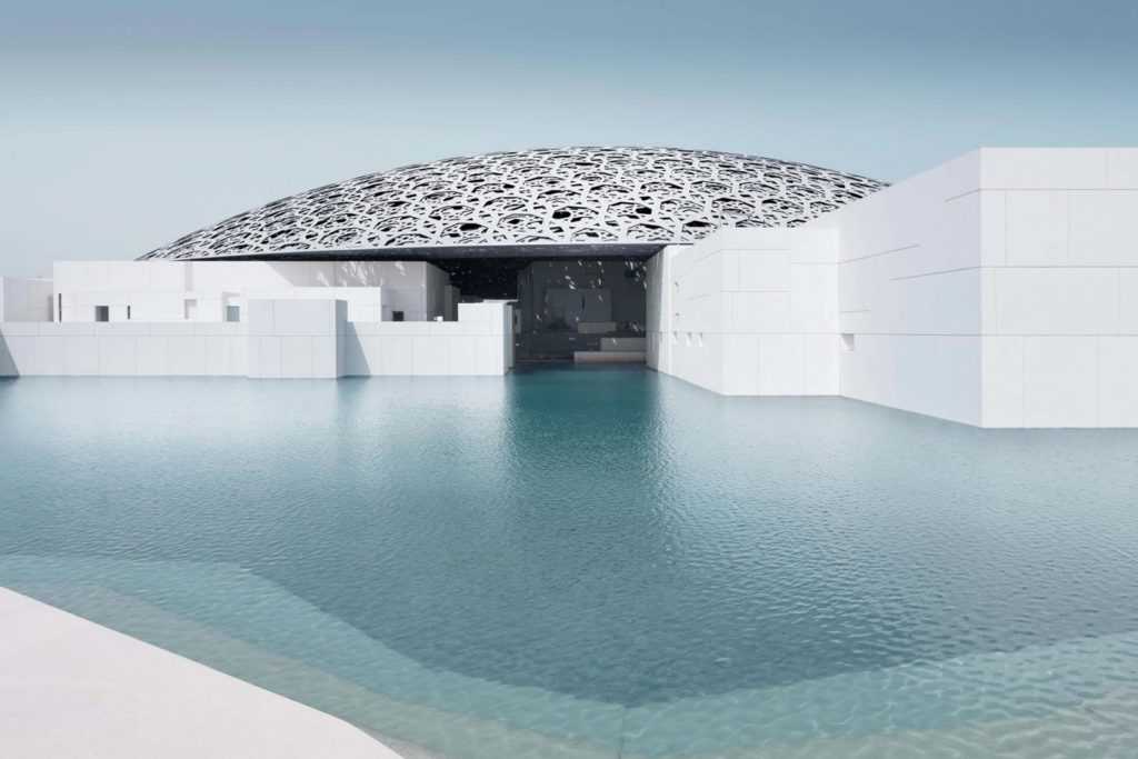 Художественный музей в Абу-Даби открыл бесплатный доступ к своим коллекциям