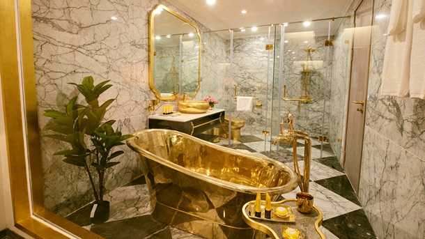 Во Вьетнаме открылся покрытый золотом отель 