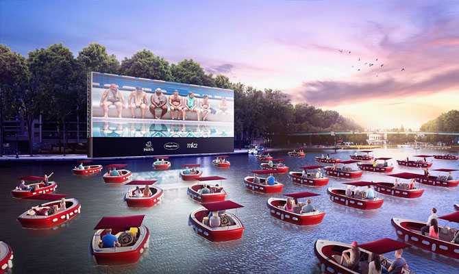 В Париже открывают кинотеатр на воде