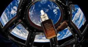 Estee Lauder сняли рекламную кампанию в открытом космосе