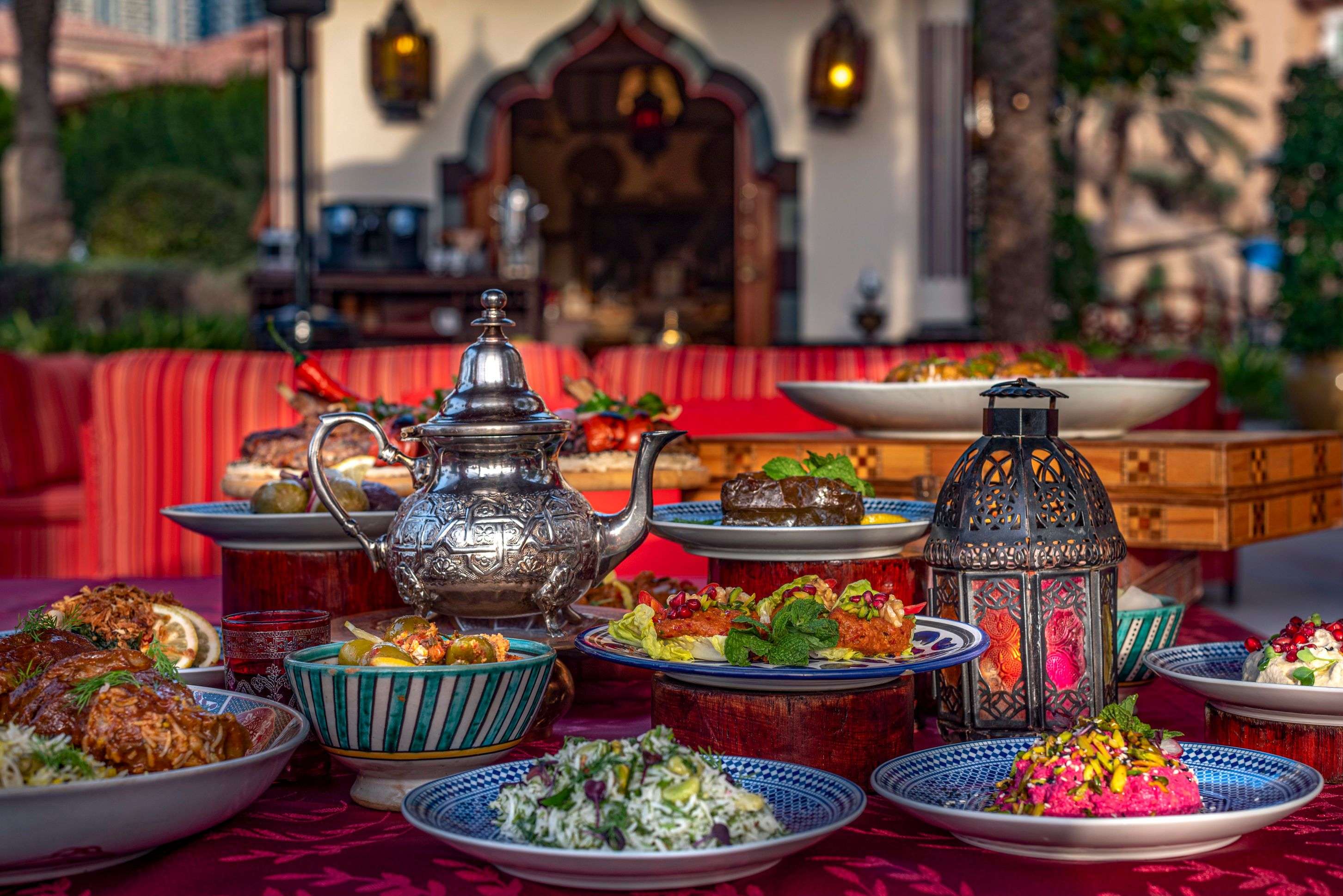 Ифтар на английском. Ифтар Марокко. Восточная кухня. Традиционная Восточная кухня. Арабская кухня.