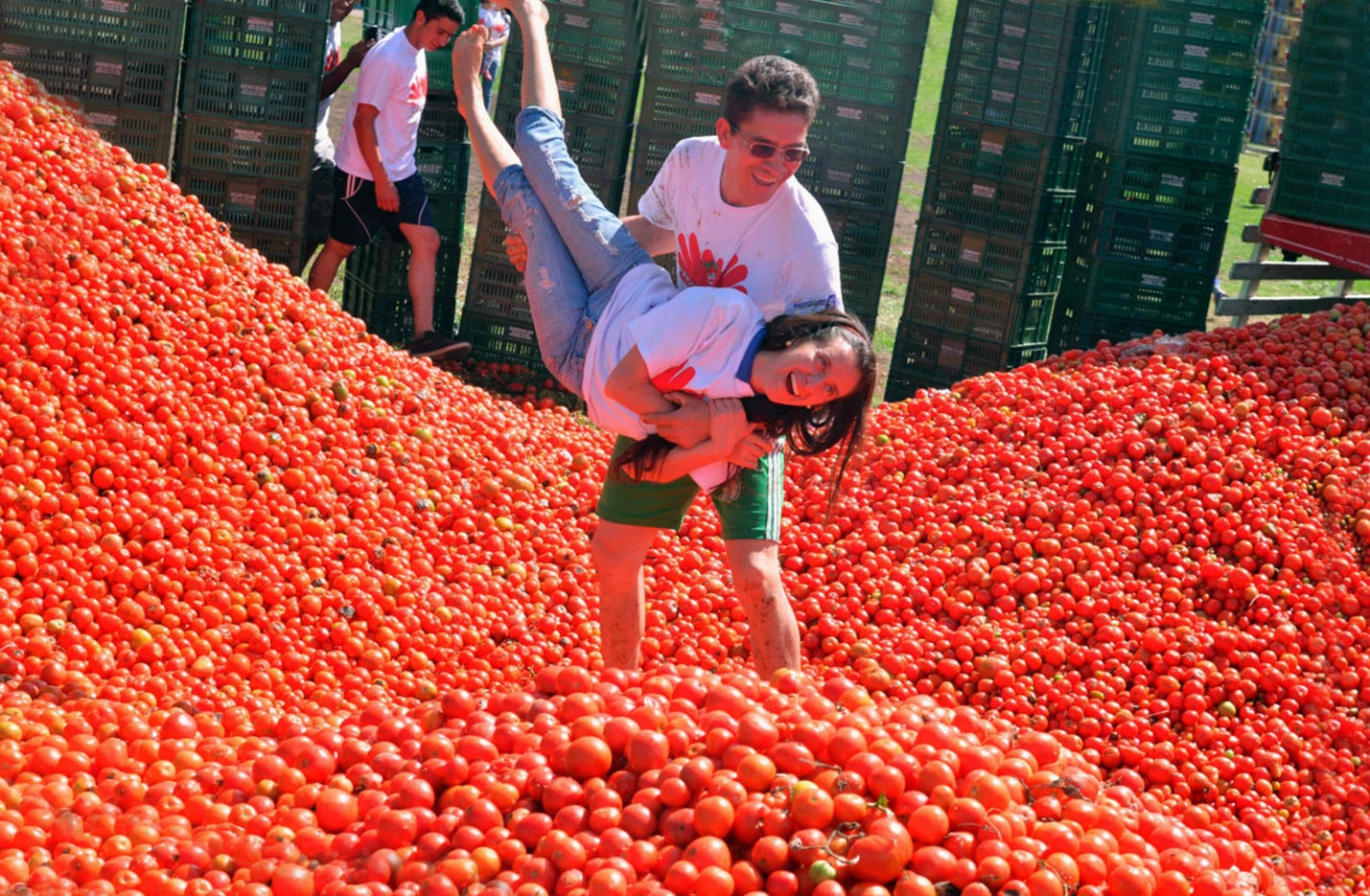Фестиваль помидоров в Испании
